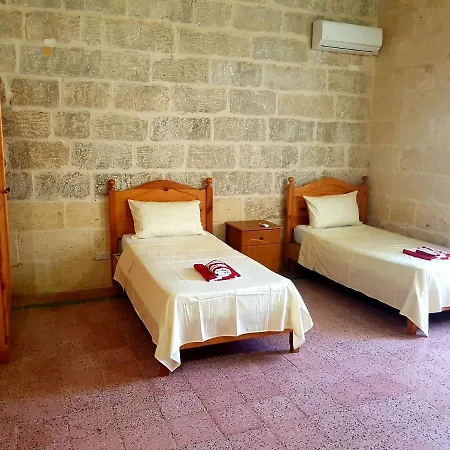 Tal-qajru Farmhouse Casa de hóspedes *