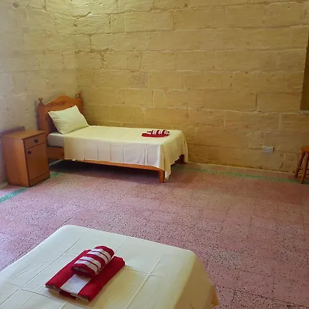 Tal-qajru Farmhouse Casa de hóspedes *