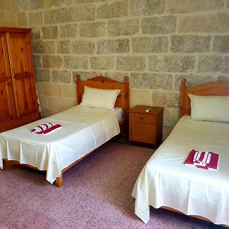 Tal-qajru Farmhouse