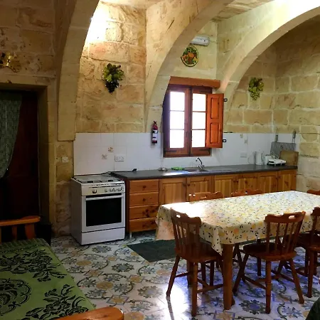 بيت ضيافة Tal-qajru Farmhouse Zebbug (Gozo)
