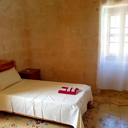 Tal-qajru Farmhouse