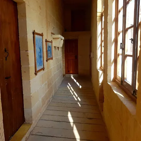 بيت ضيافة Tal-qajru Farmhouse *